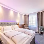 Hotel Premier Centre 3*